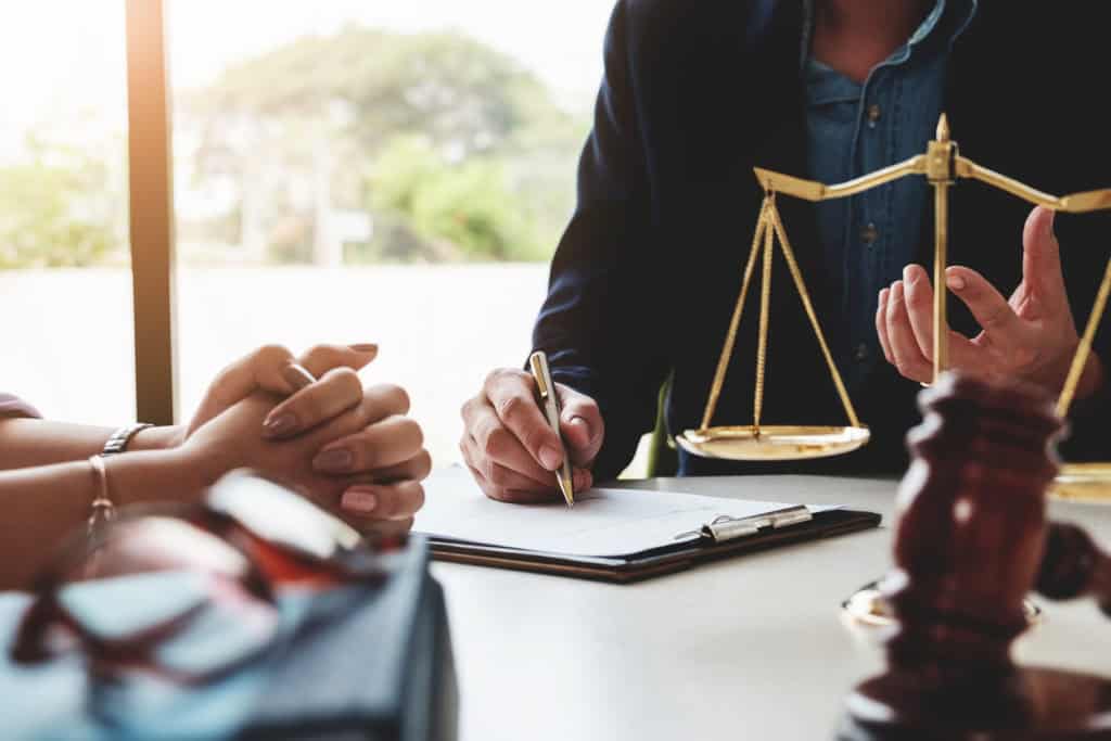 Court Applications vs. Mediation: A Less Stressful Path with EH Mediation Tunbridge Wells